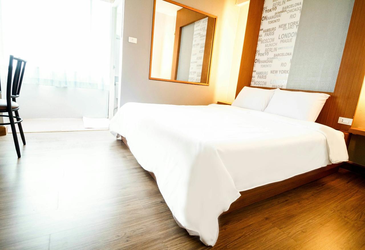 โรงแรมเรือนทิพย์ เชียงราย Ruean Tip Hotel Pokoj fotografie