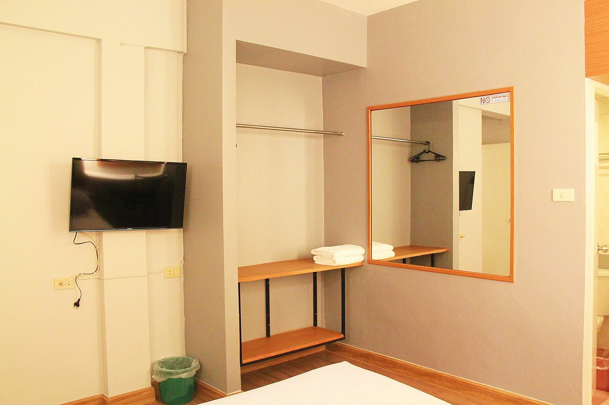 โรงแรมเรือนทิพย์ เชียงราย Ruean Tip Hotel Exteriér fotografie