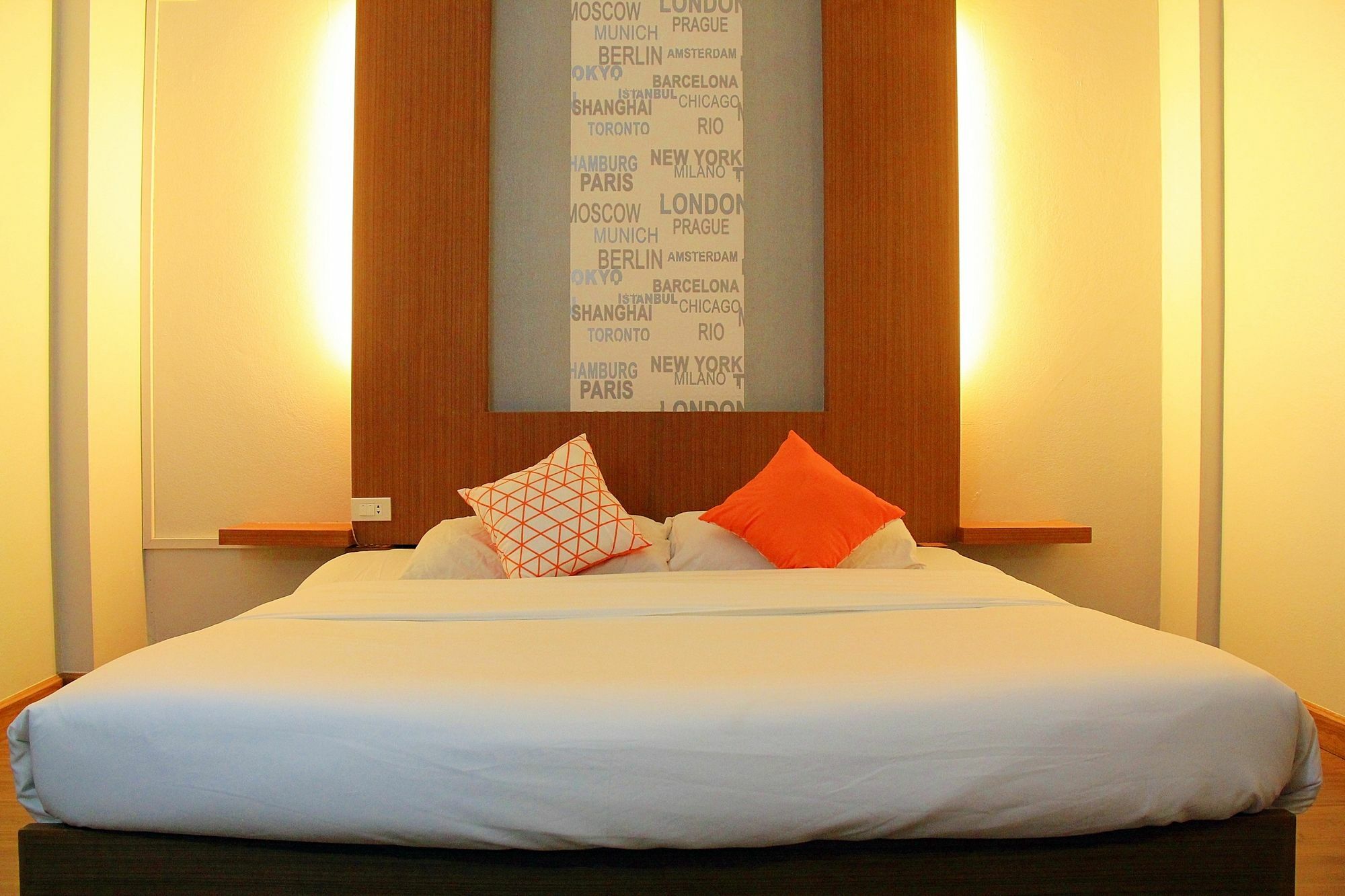 โรงแรมเรือนทิพย์ เชียงราย Ruean Tip Hotel Exteriér fotografie