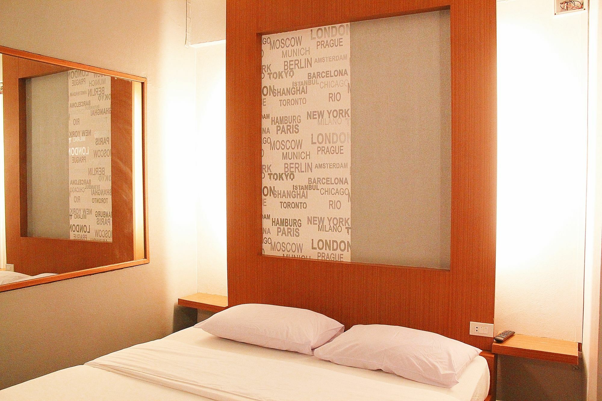โรงแรมเรือนทิพย์ เชียงราย Ruean Tip Hotel Exteriér fotografie