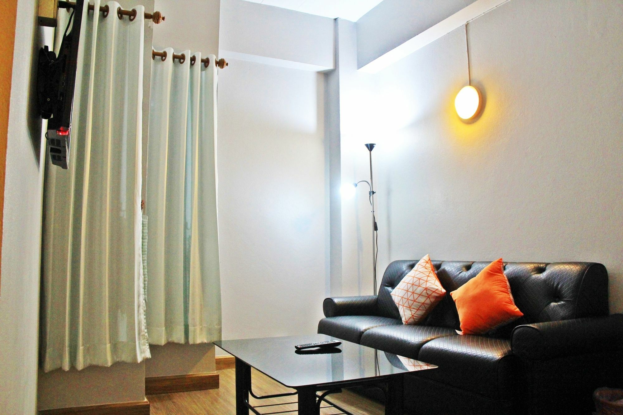 โรงแรมเรือนทิพย์ เชียงราย Ruean Tip Hotel Exteriér fotografie