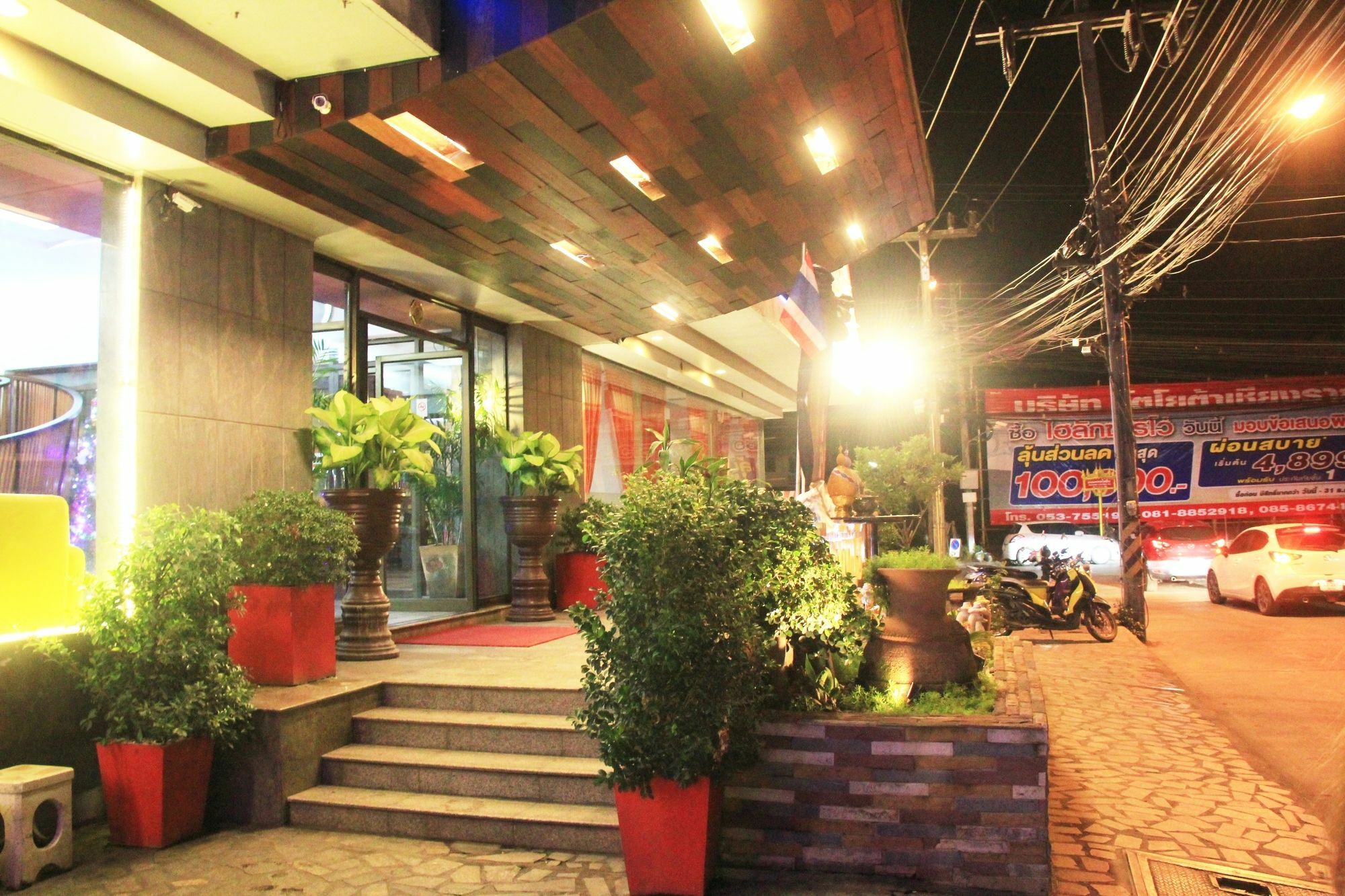 โรงแรมเรือนทิพย์ เชียงราย Ruean Tip Hotel Exteriér fotografie